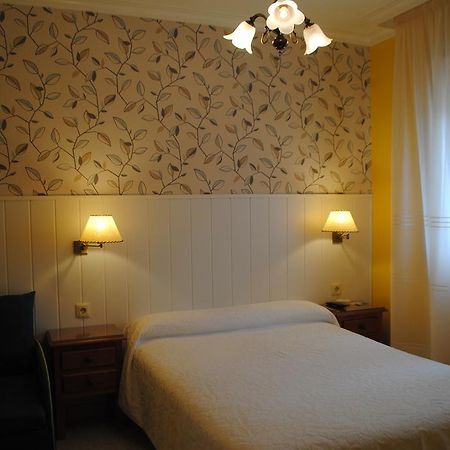 Hostal Santa Marta Playa Байона Экстерьер фото