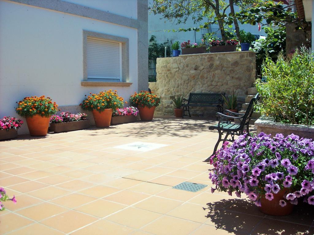 Hostal Santa Marta Playa Байона Экстерьер фото
